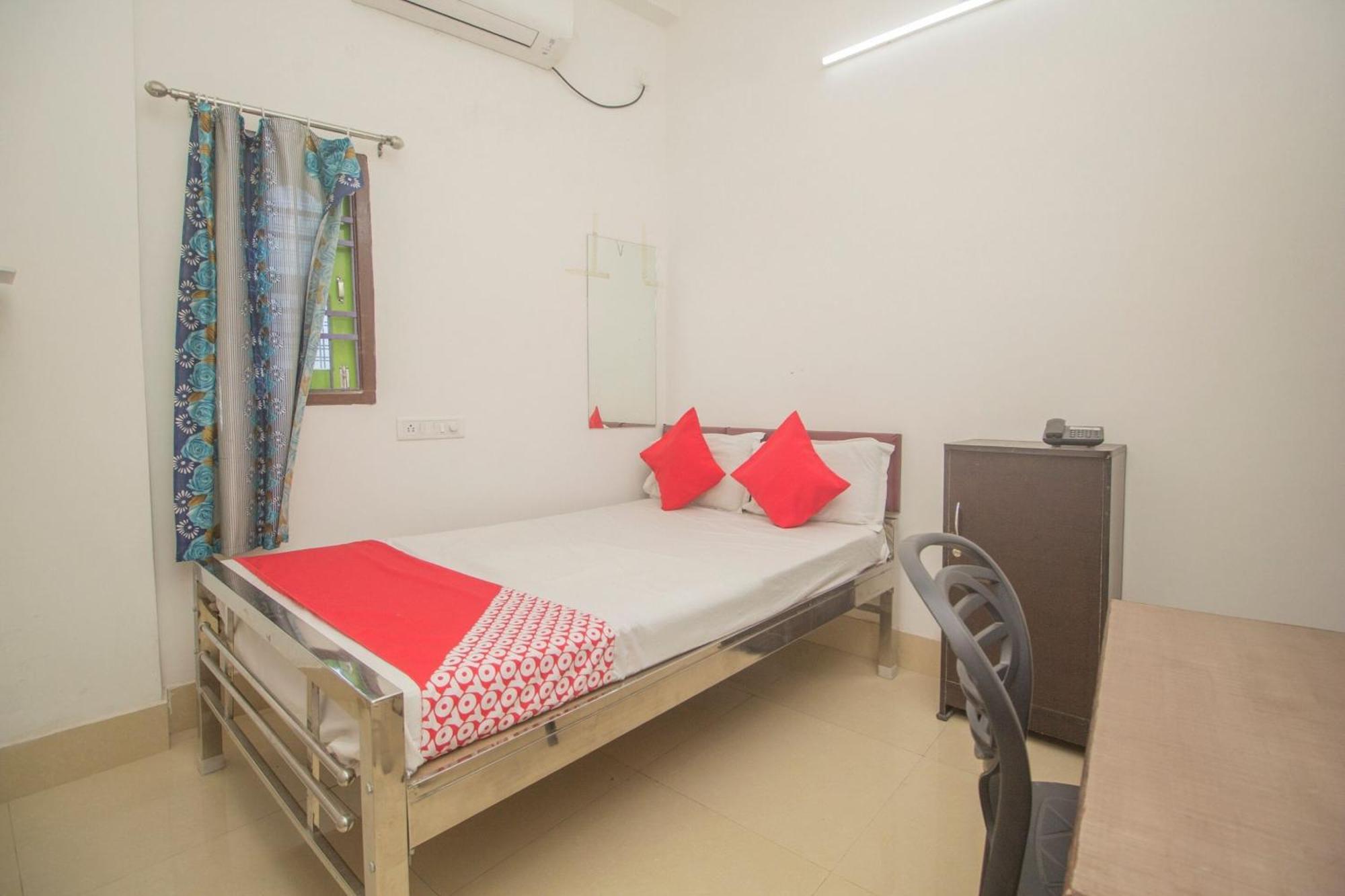 Super Hotel O Kshounish Residency Malda Exterior photo