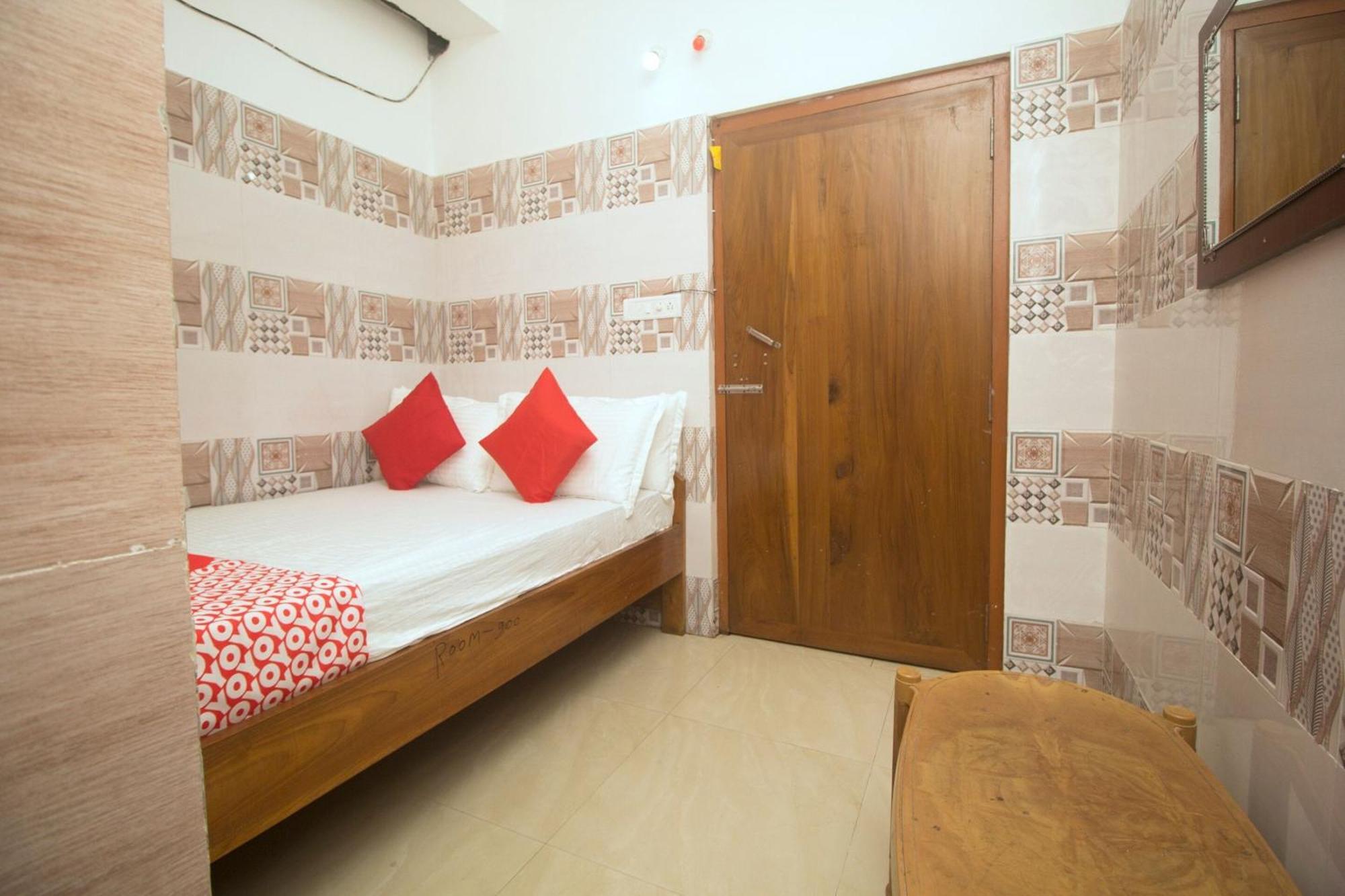 Super Hotel O Kshounish Residency Malda Exterior photo
