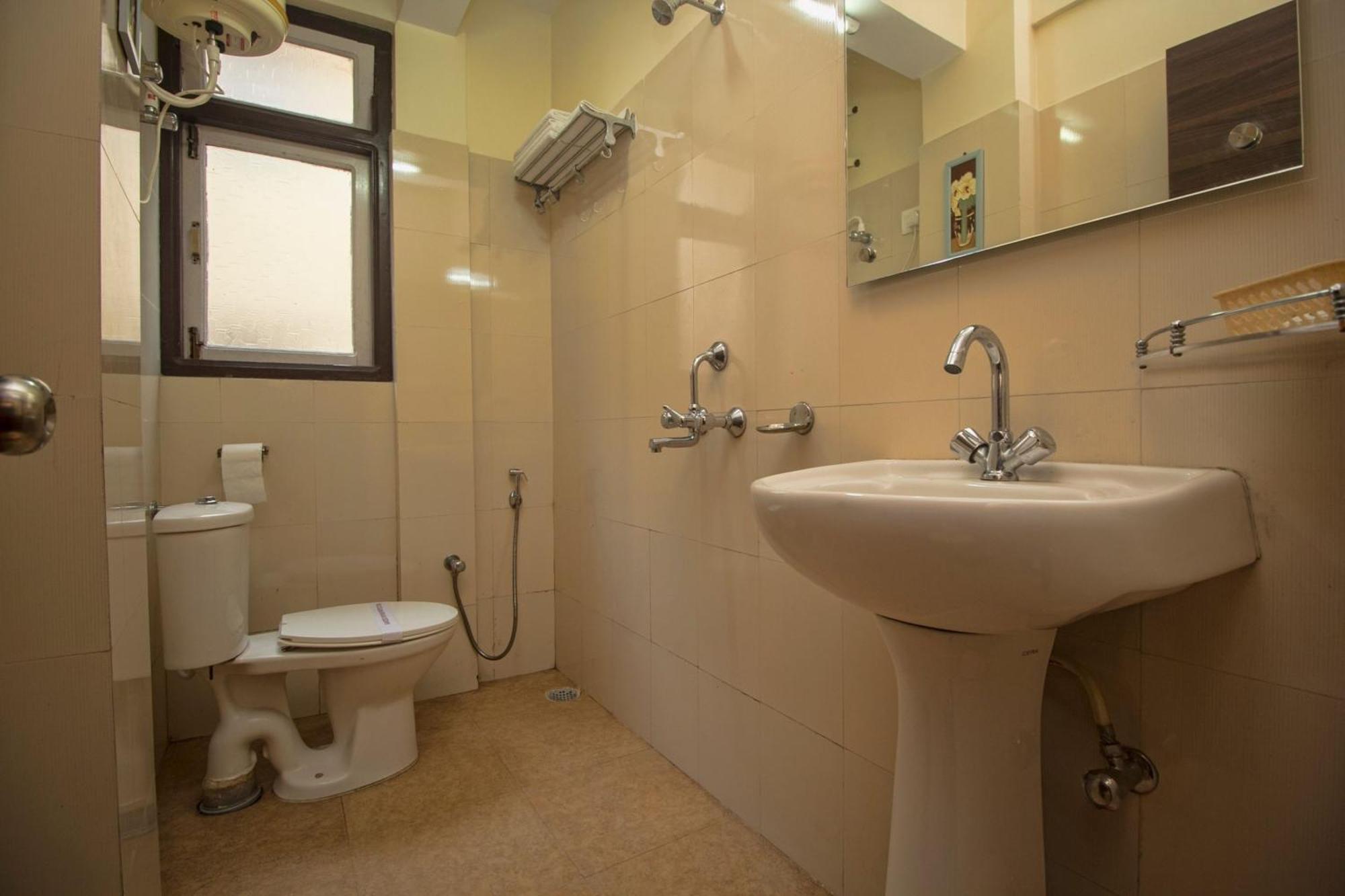 Super Hotel O Kshounish Residency Malda Exterior photo